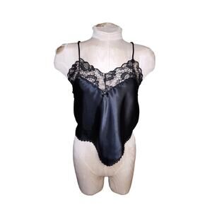 Beaucoup Vintage‎ Lacey Camisole Top Size S